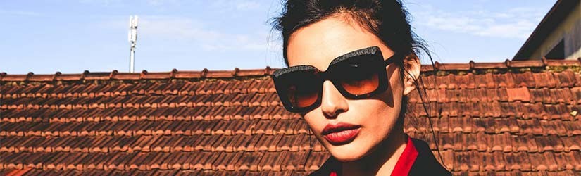 WOMAN SUNGLASSES